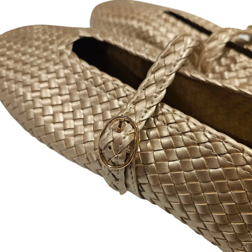 NWT - House of Harlow 1960 - Gold Loafers - Size 9.5